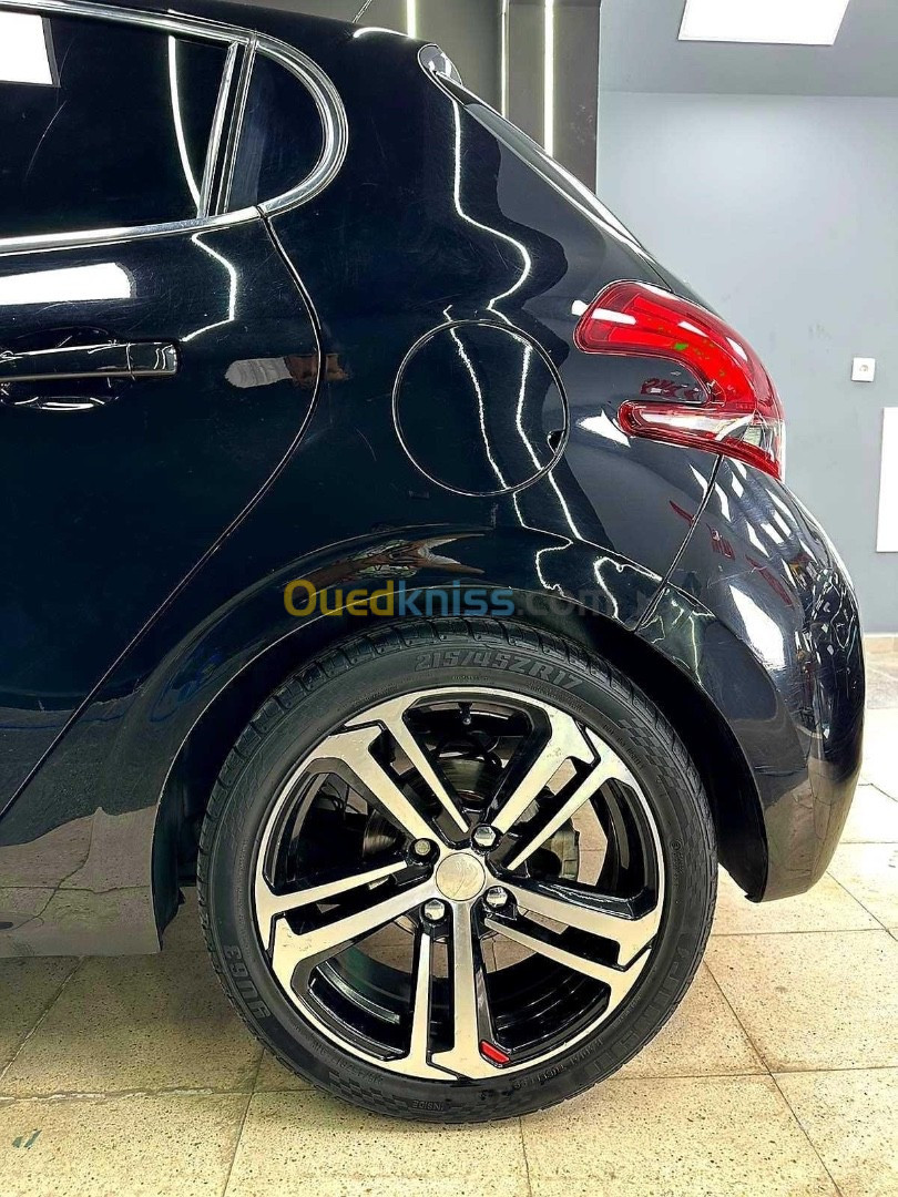 Peugeot 208 2019 Allure