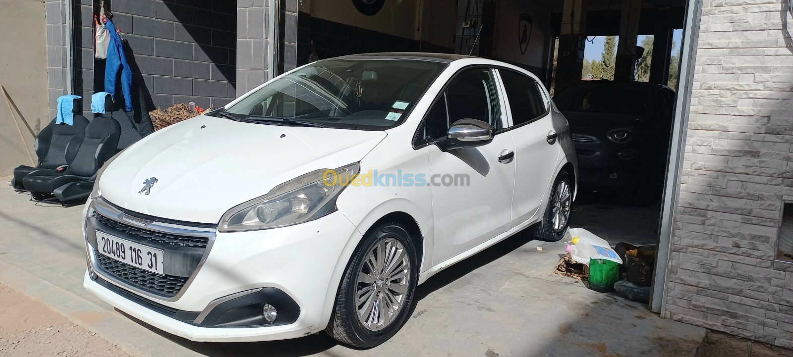 Peugeot 208 2016 Allure Facelift