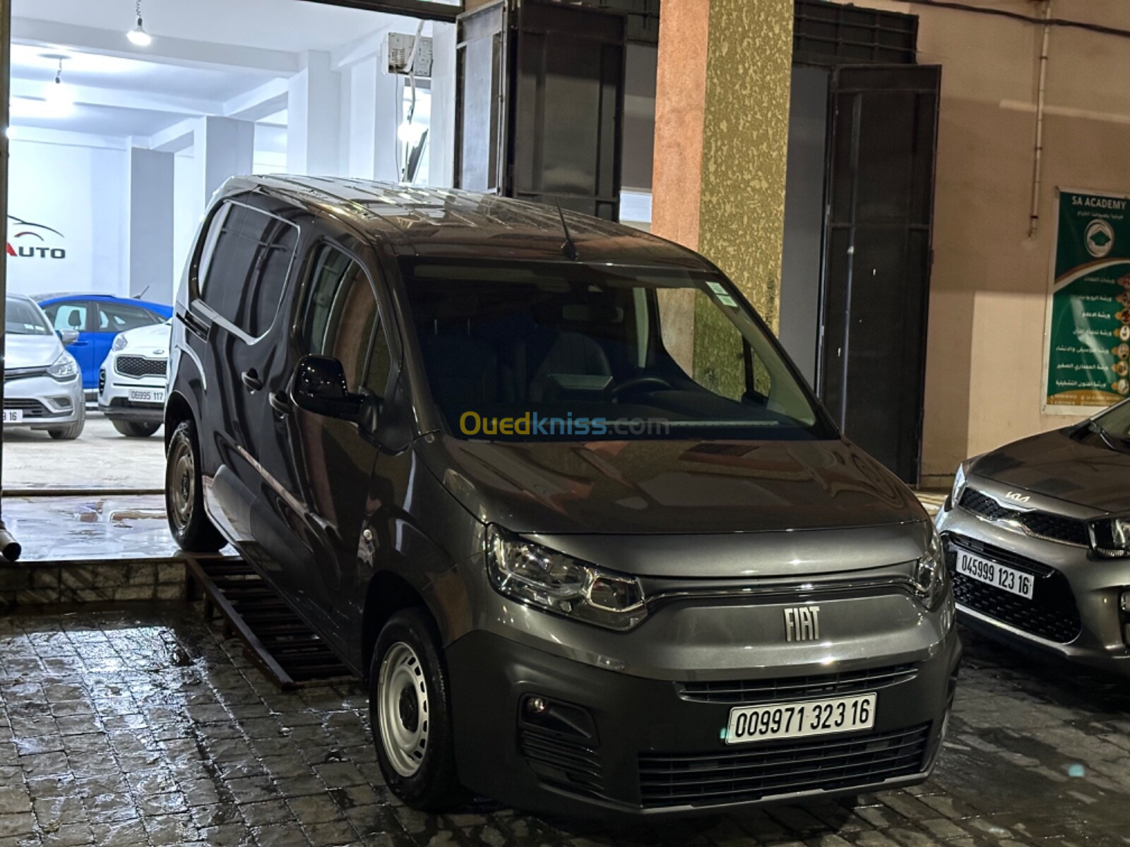 Fiat Doblo italien 2023 Pro