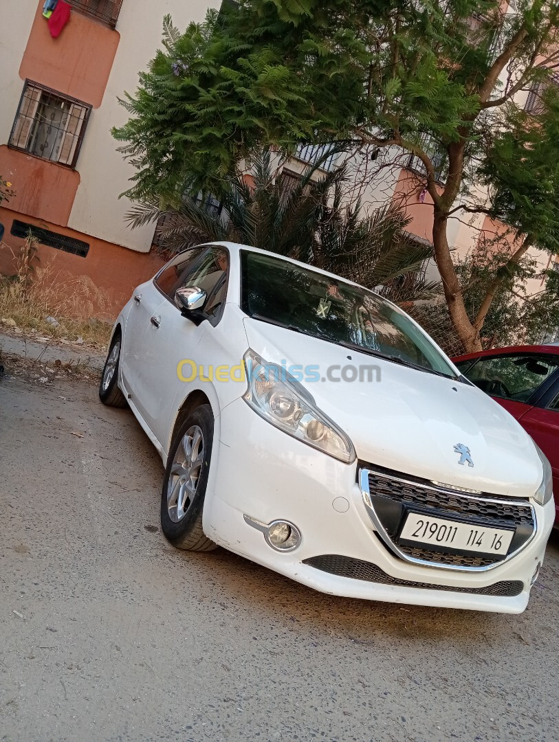 Peugeot 208 2014 Allure