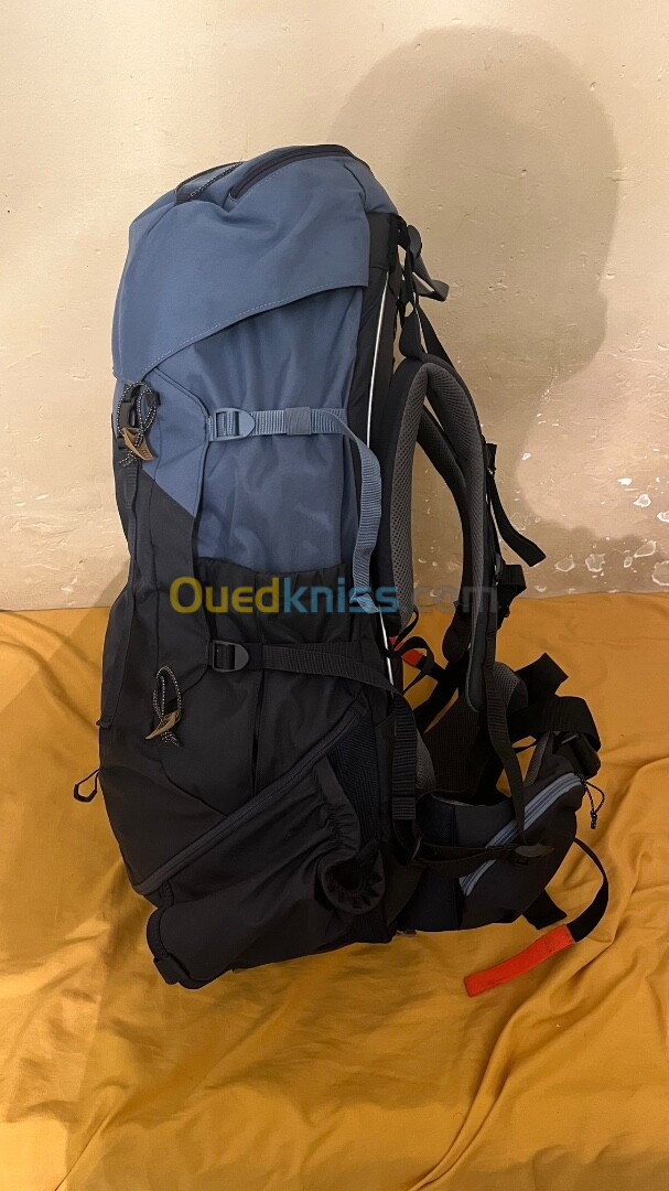 Sac a dos mt100 60L (neuf)