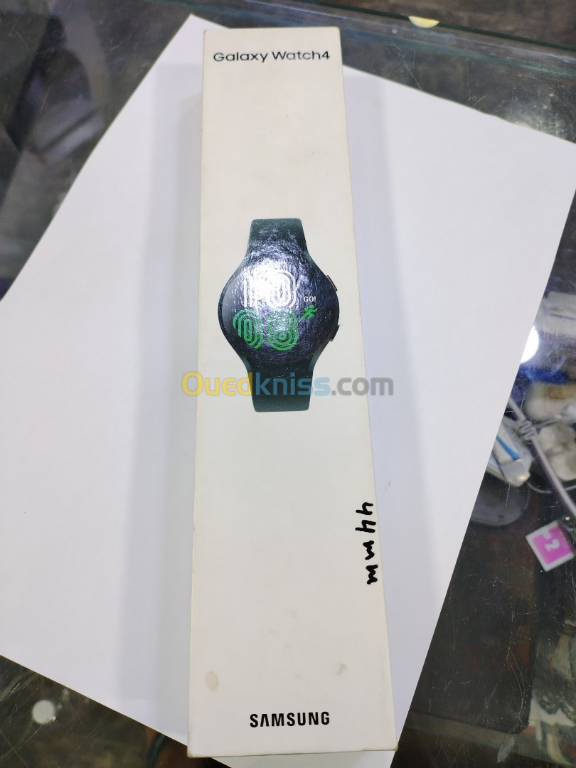 samsung watch 4 44mm vert 