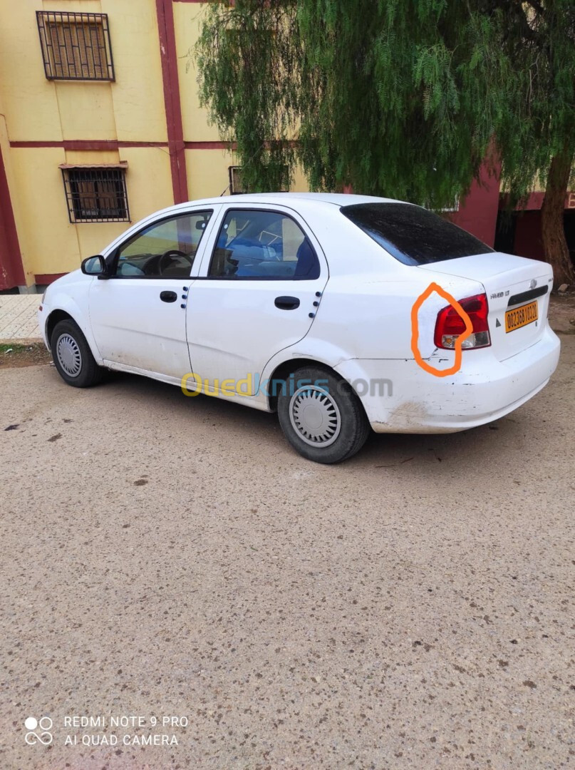 Chevrolet Aveo 4 portes 2003 Aveo 4 portes