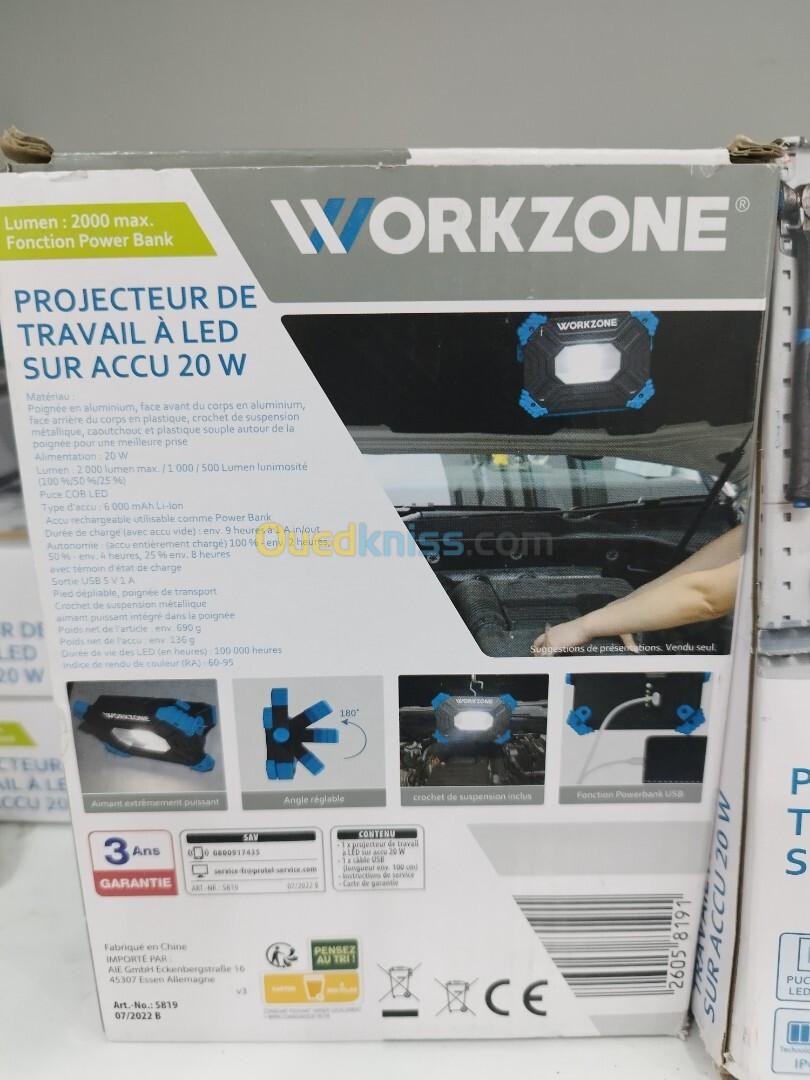 PROJECTEUR DE TRAVAIL A LED