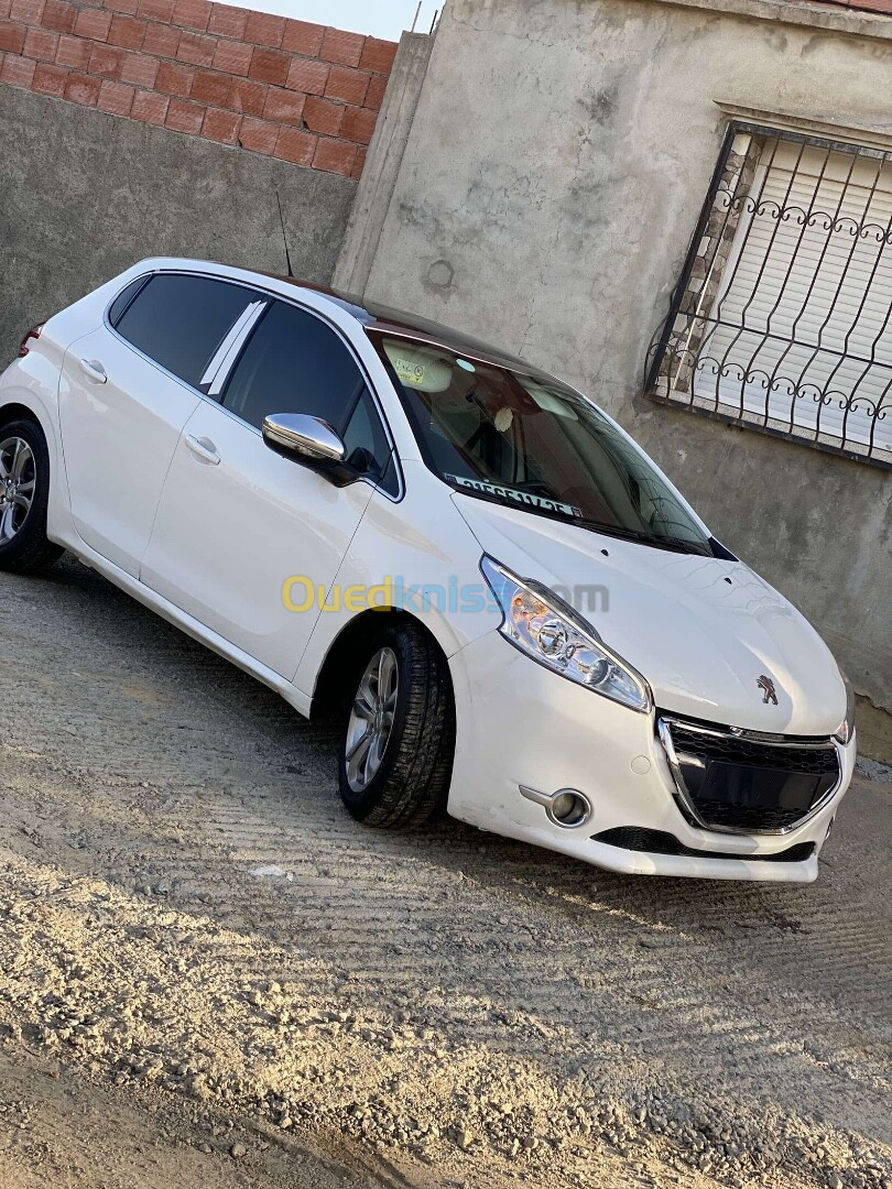 Peugeot 208 2014 Allure