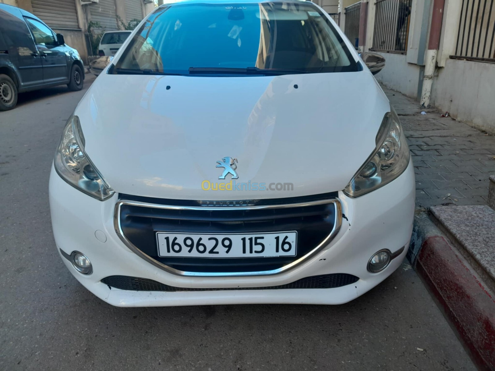 Peugeot 208 2015 Allure