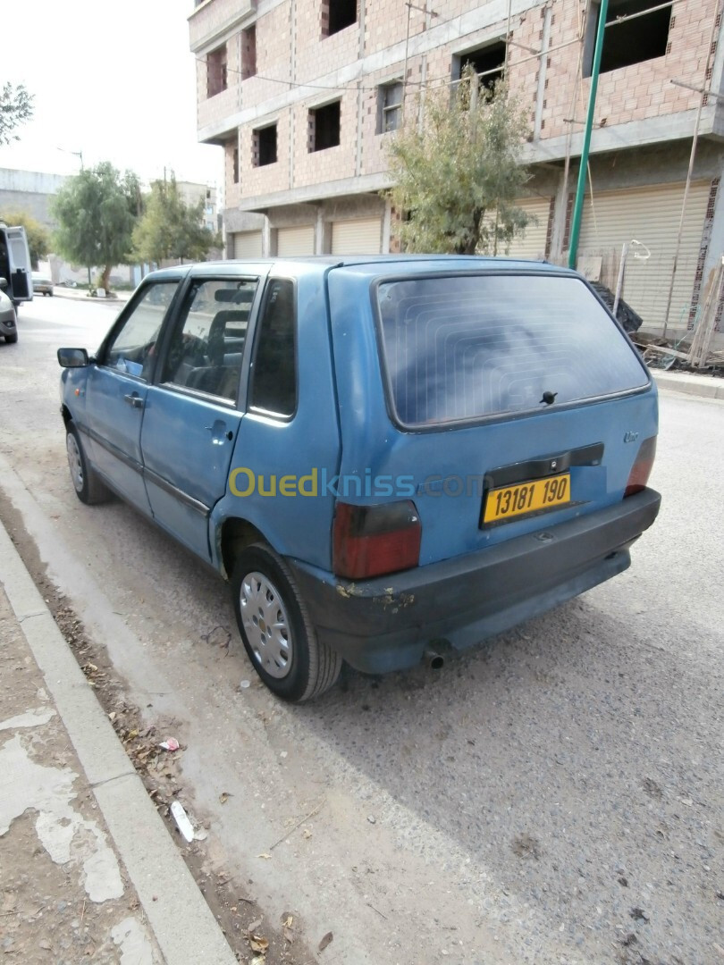 Fiat Uno 1990 fire