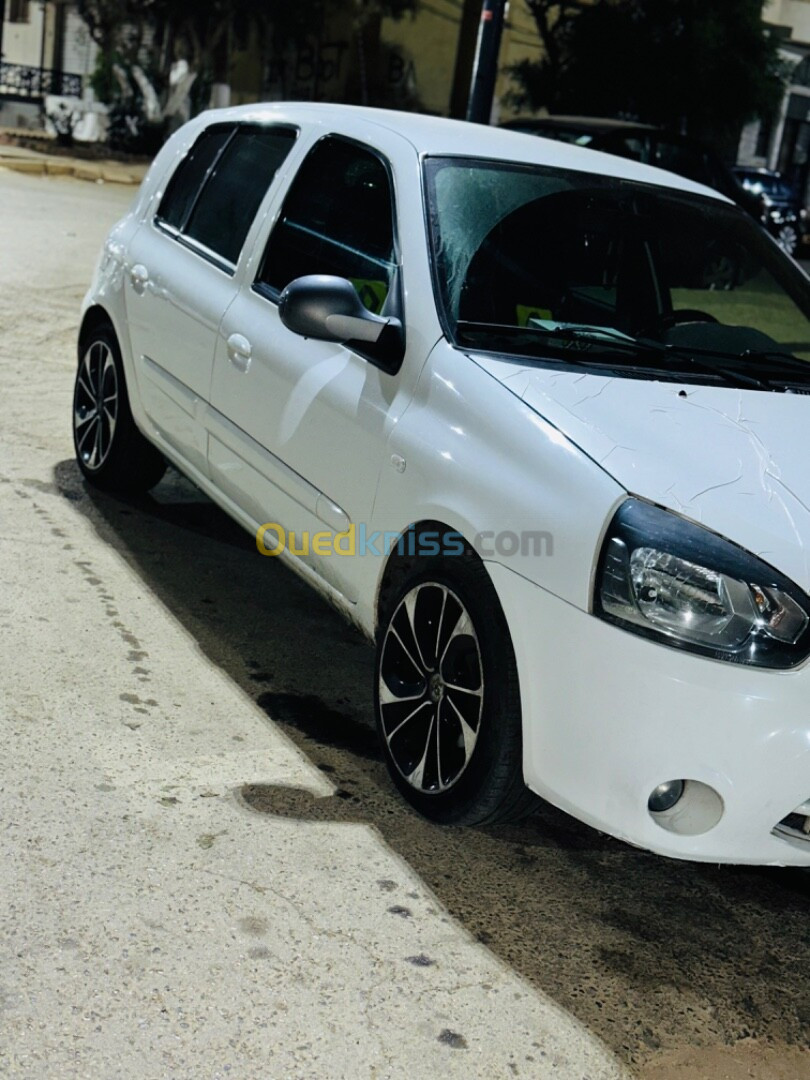 Renault Clio Campus 2015 Extreme