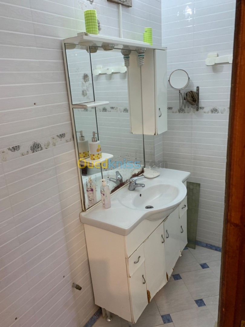 Location vacances Appartement F4 Mostaganem Mezghrane