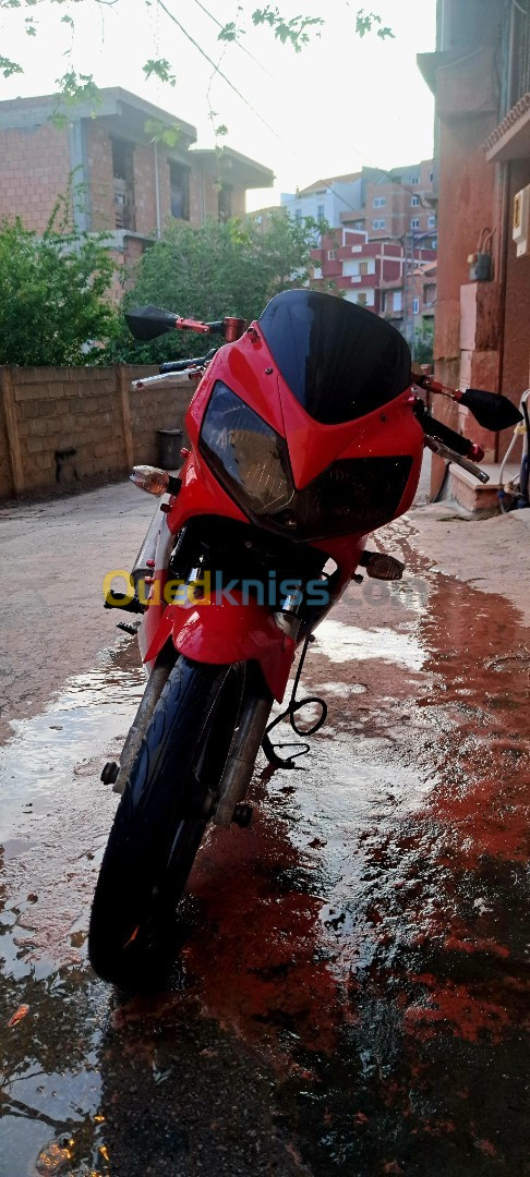 Honda HONDA CBR 125R 2005