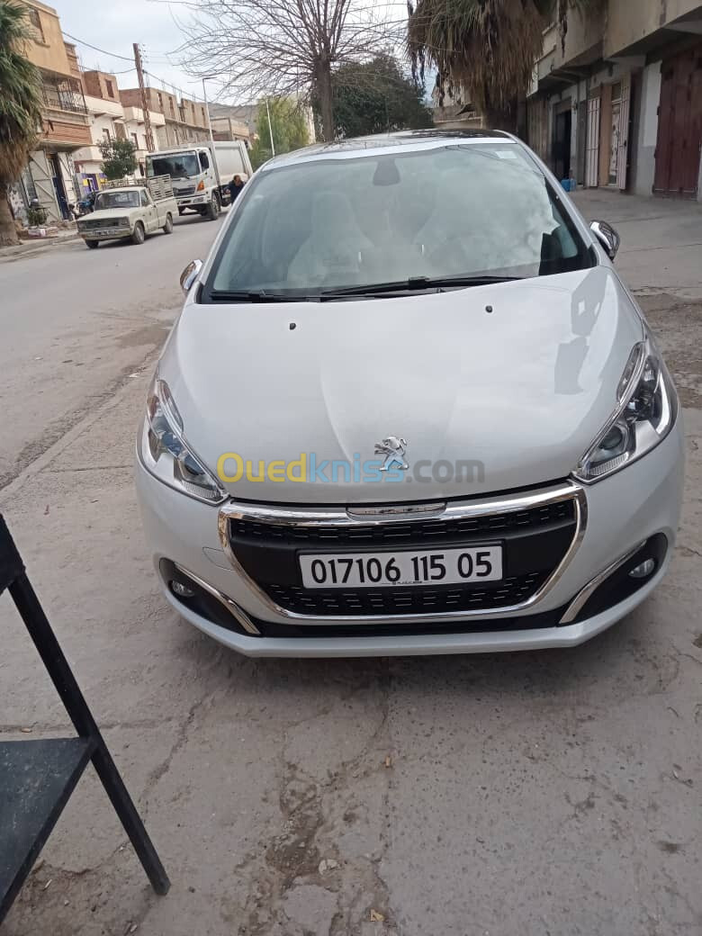 Peugeot 208 2015 Allure