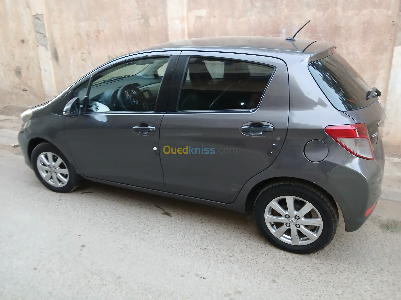 Toyota Yaris 2012 Touch