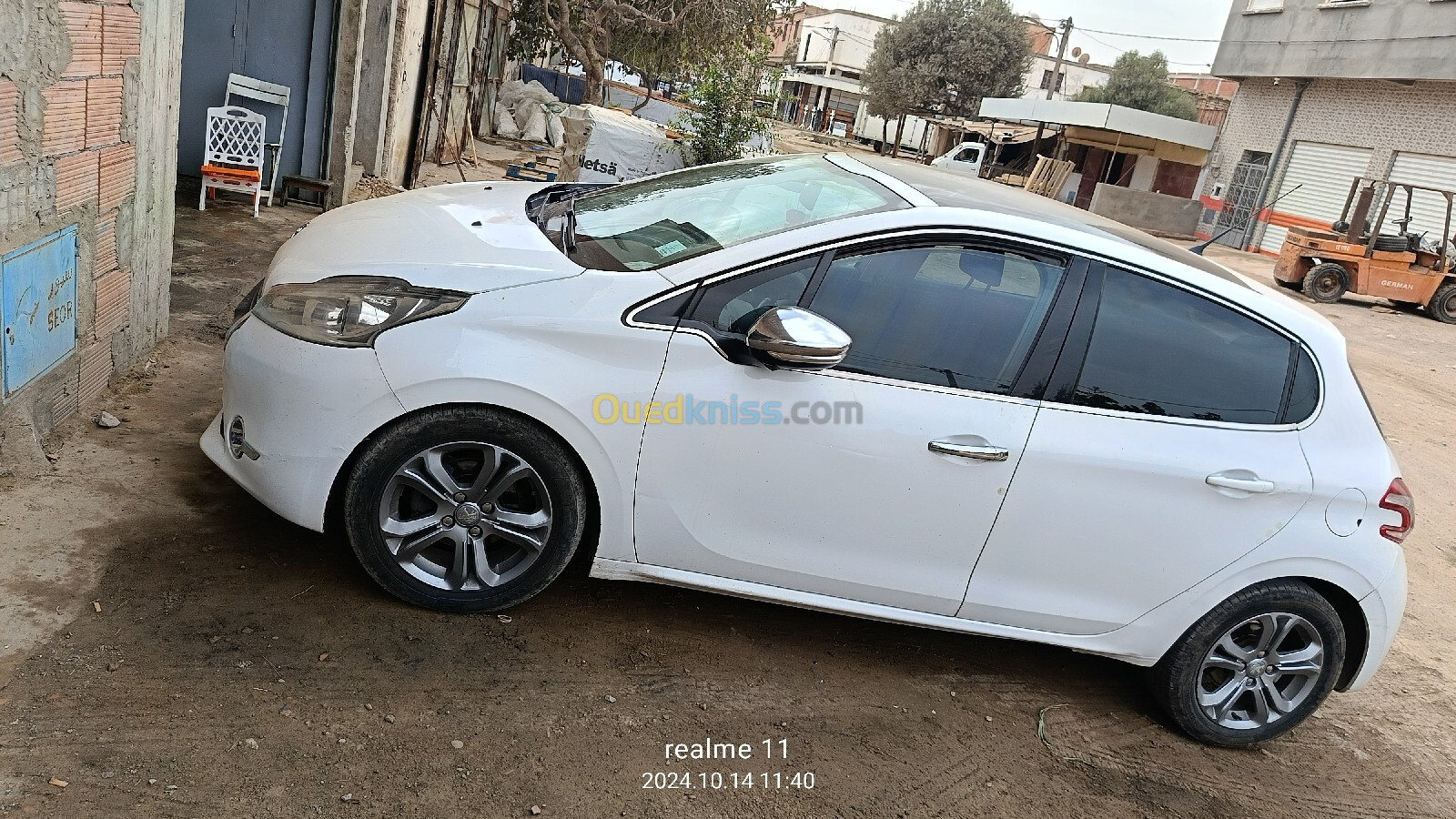 Peugeot 208 2015 Allure