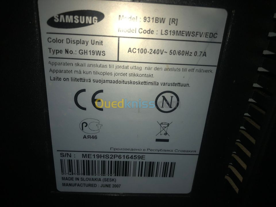 ECRAN SAMSUNG SyncMaster 931BW 19" Large