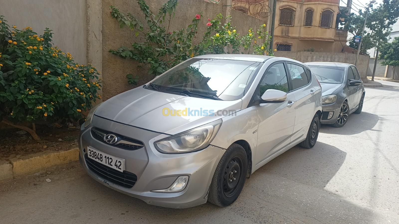 Hyundai Accent RB  5 portes 2012 Préstige