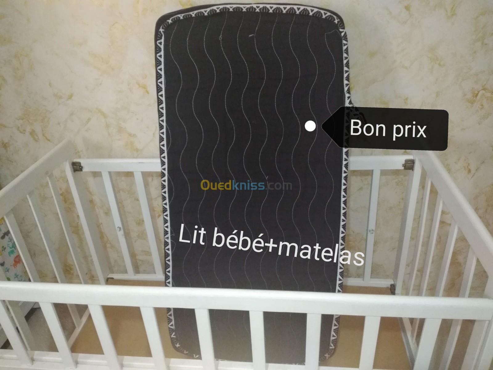 Lit bébé avec hausse 