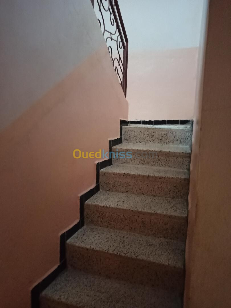 Vente Niveau De Villa F05 Blida Blida