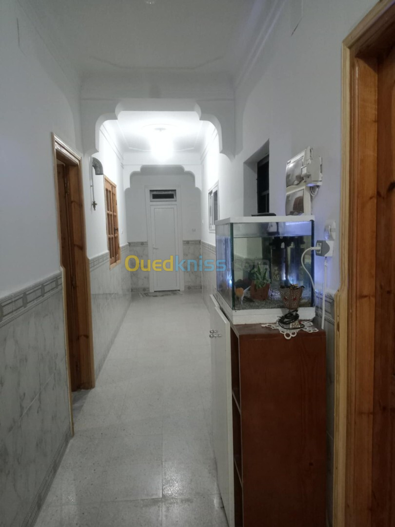 Location Appartement F3 Alger Les eucalyptus