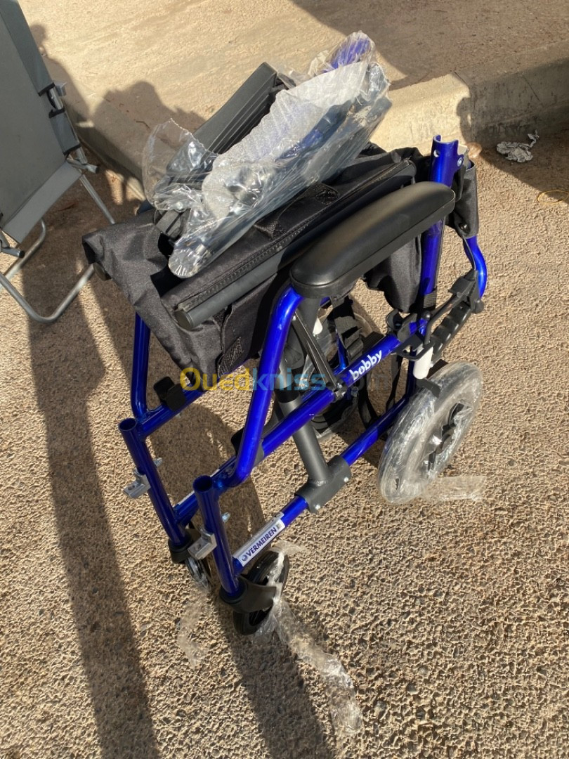 Fauteuil roulant confortable en aluminium inoxydable 