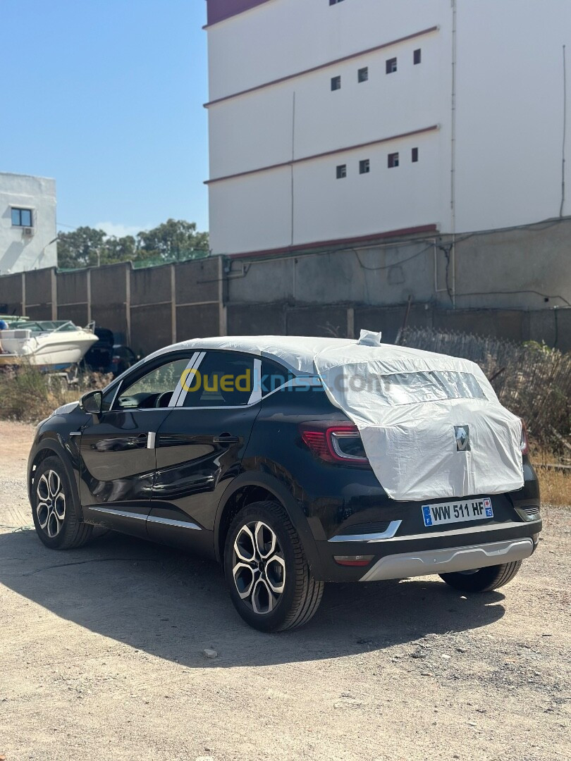 Renault Captur 2024 Intest