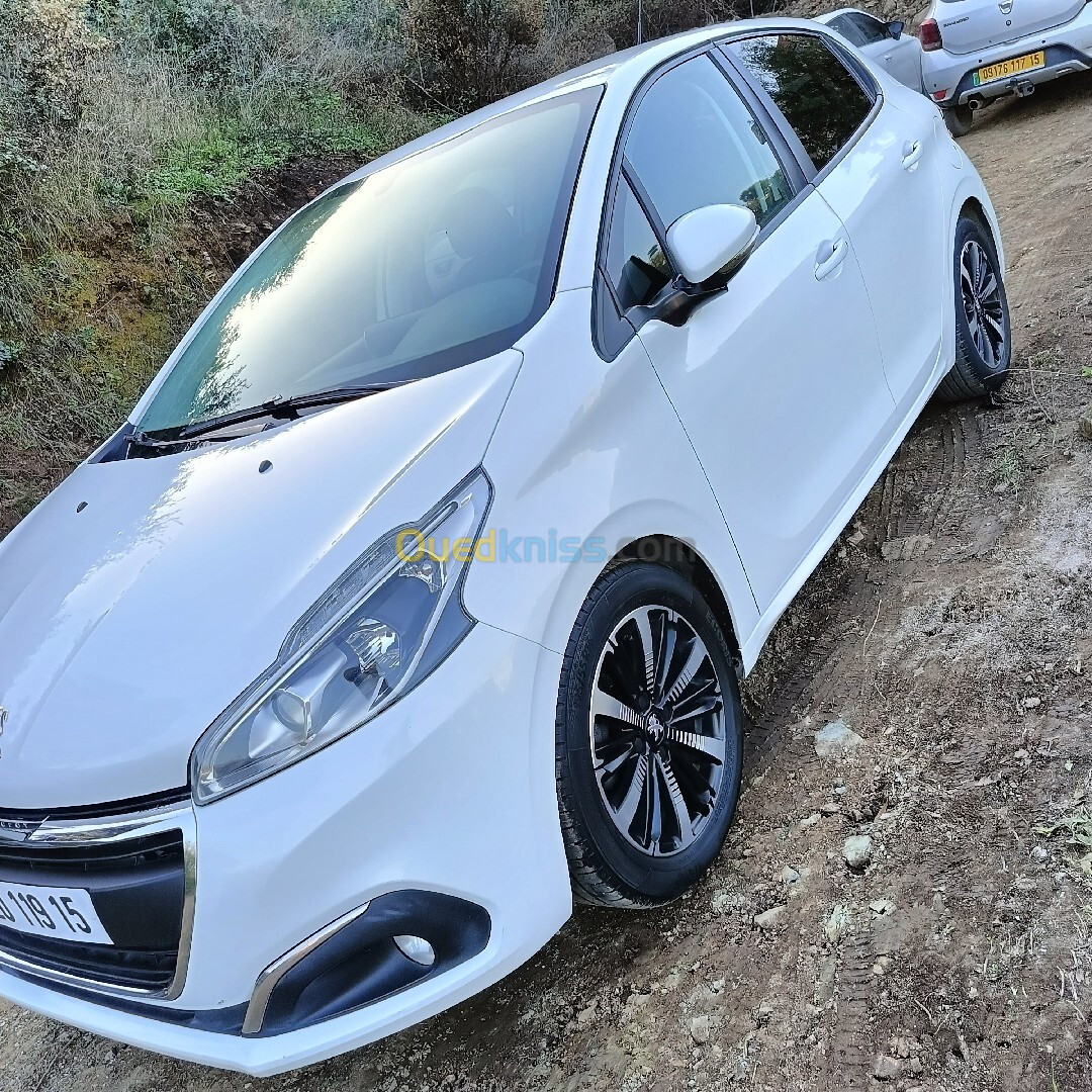 Peugeot 208 2019 Allure