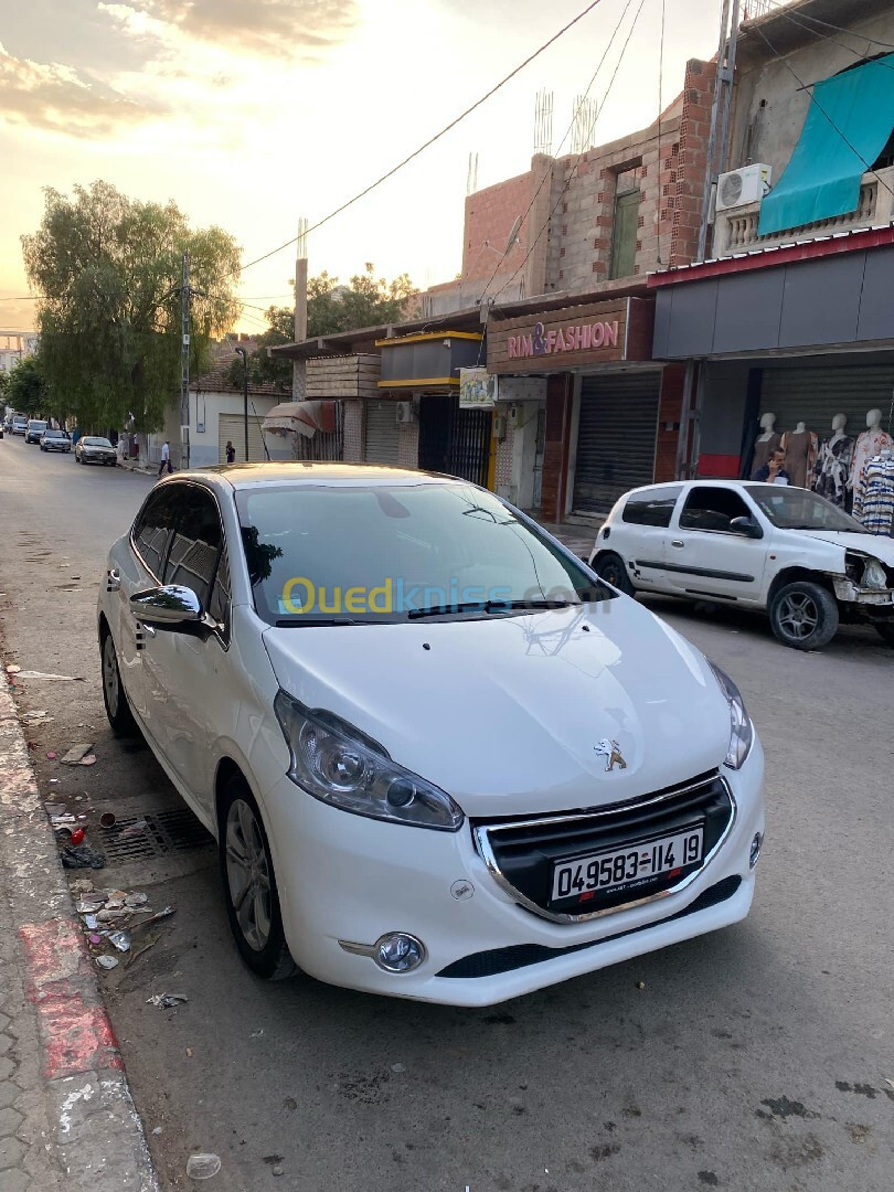 Peugeot 208 2014 Allure