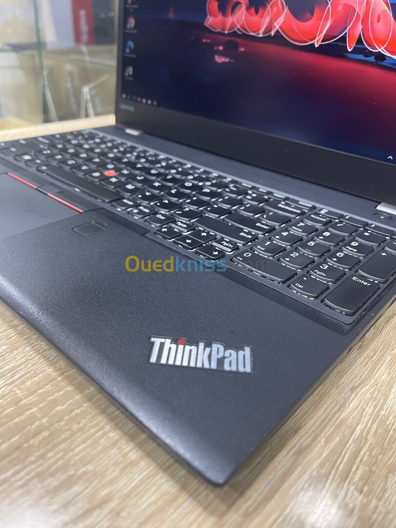 LAPTOP LENOVO THINKPAD T570 | i5 6eme | RAM 8Go | SSD 256Go | Écran 15,6 Tacile | Clavier Lum 