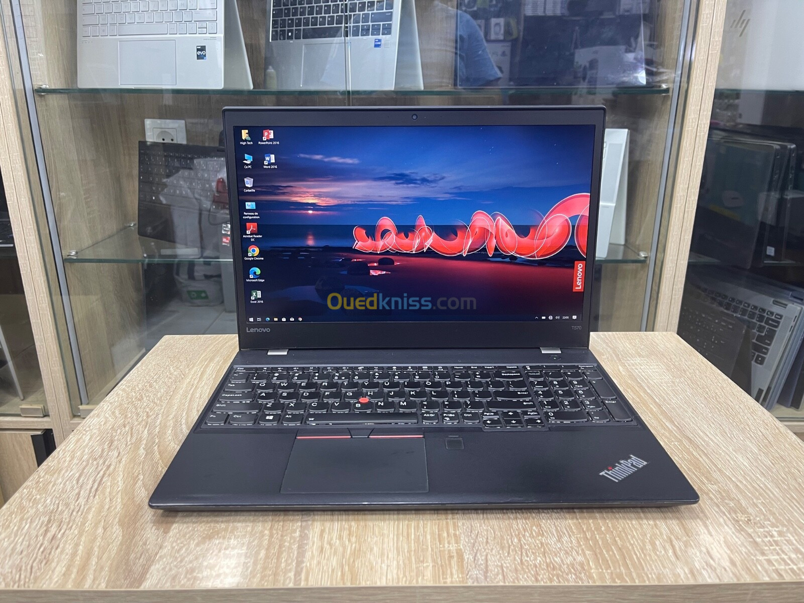 LAPTOP LENOVO THINKPAD T570 | i5 6eme | RAM 8Go | SSD 256Go | Écran 15,6 Tacile | Clavier Lum 