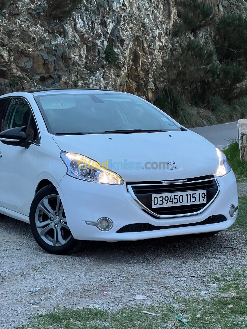 Peugeot 208 2015 Allure