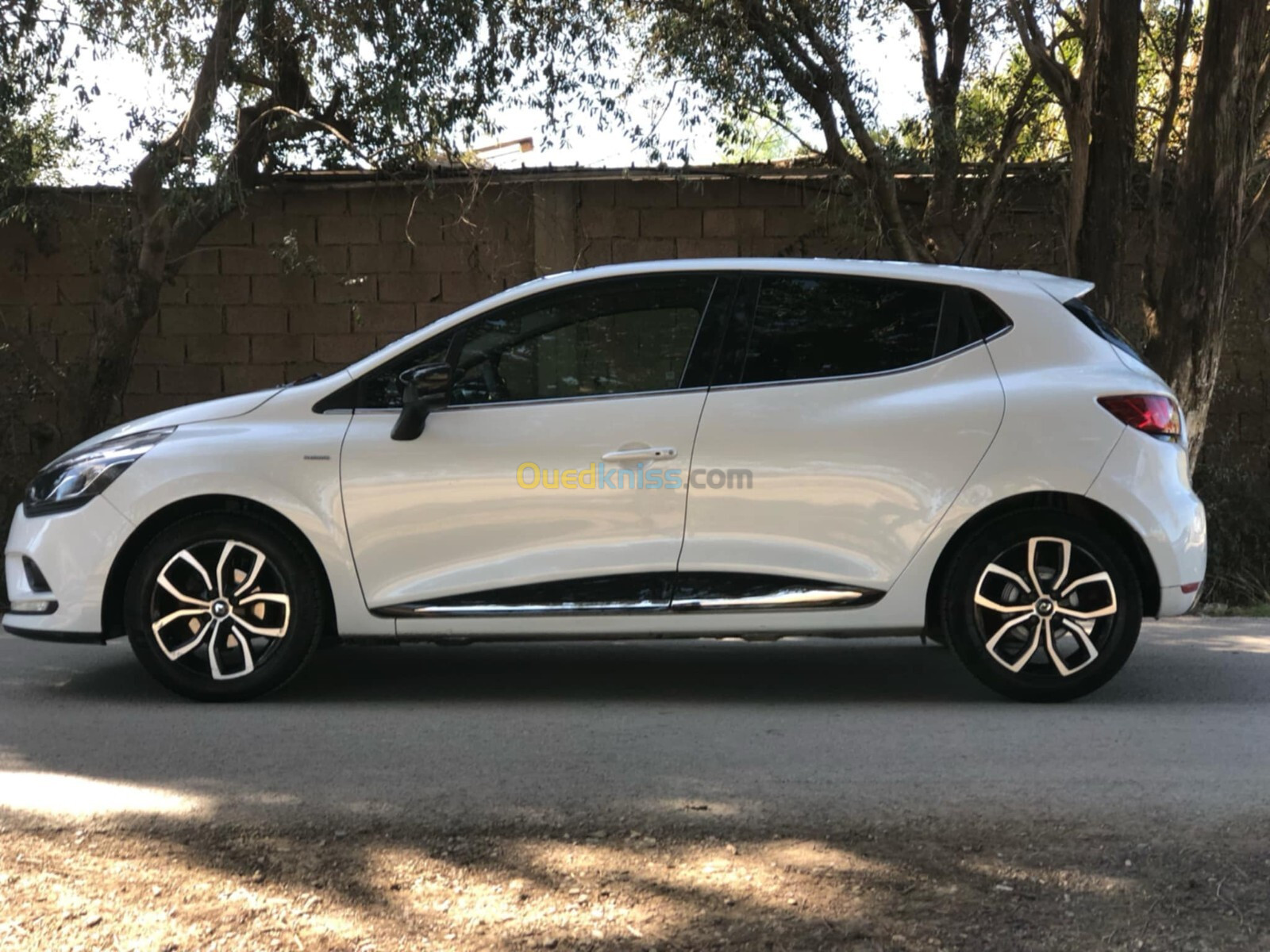 Renault Clio 4 2019 Limited 2