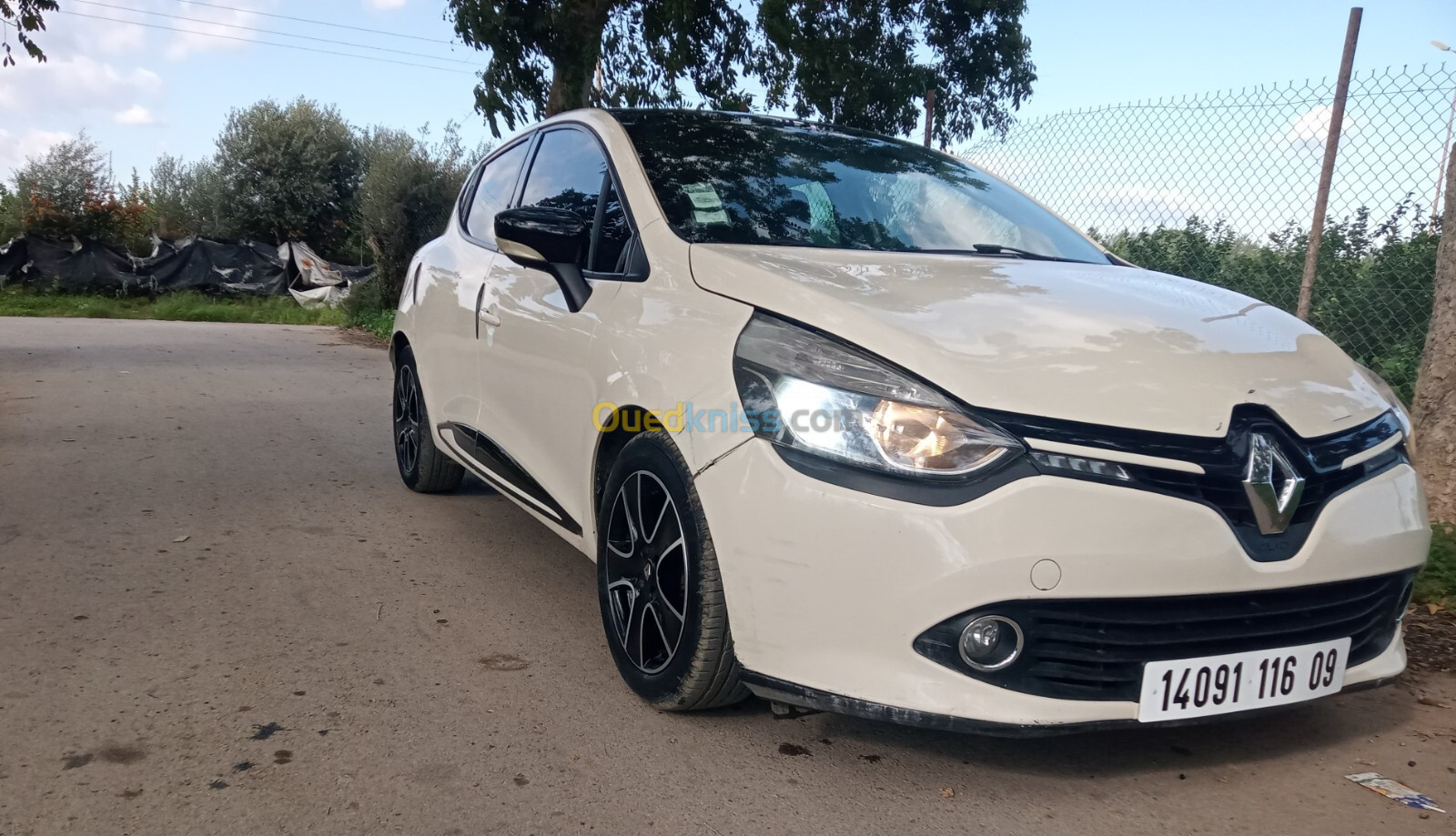 Renault Clio 4 2016 Édition ivory