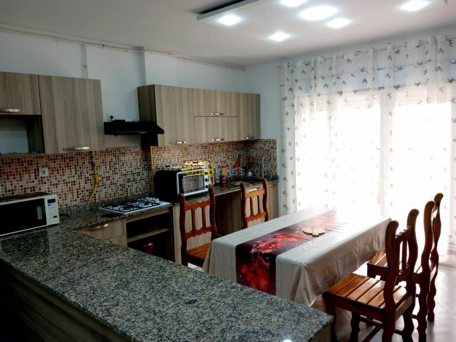 Location Appartement F4 Oran Ain el turck