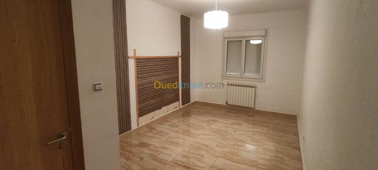 Location Appartement F4 Oran Bir el djir