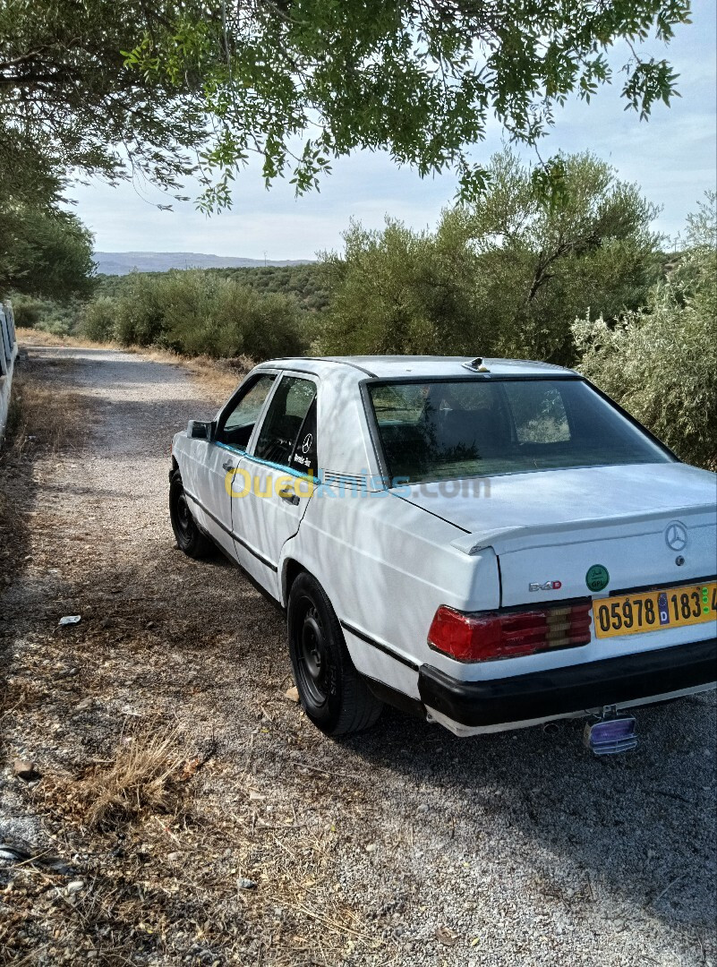 Mercedes 190 1983 esses+gaz