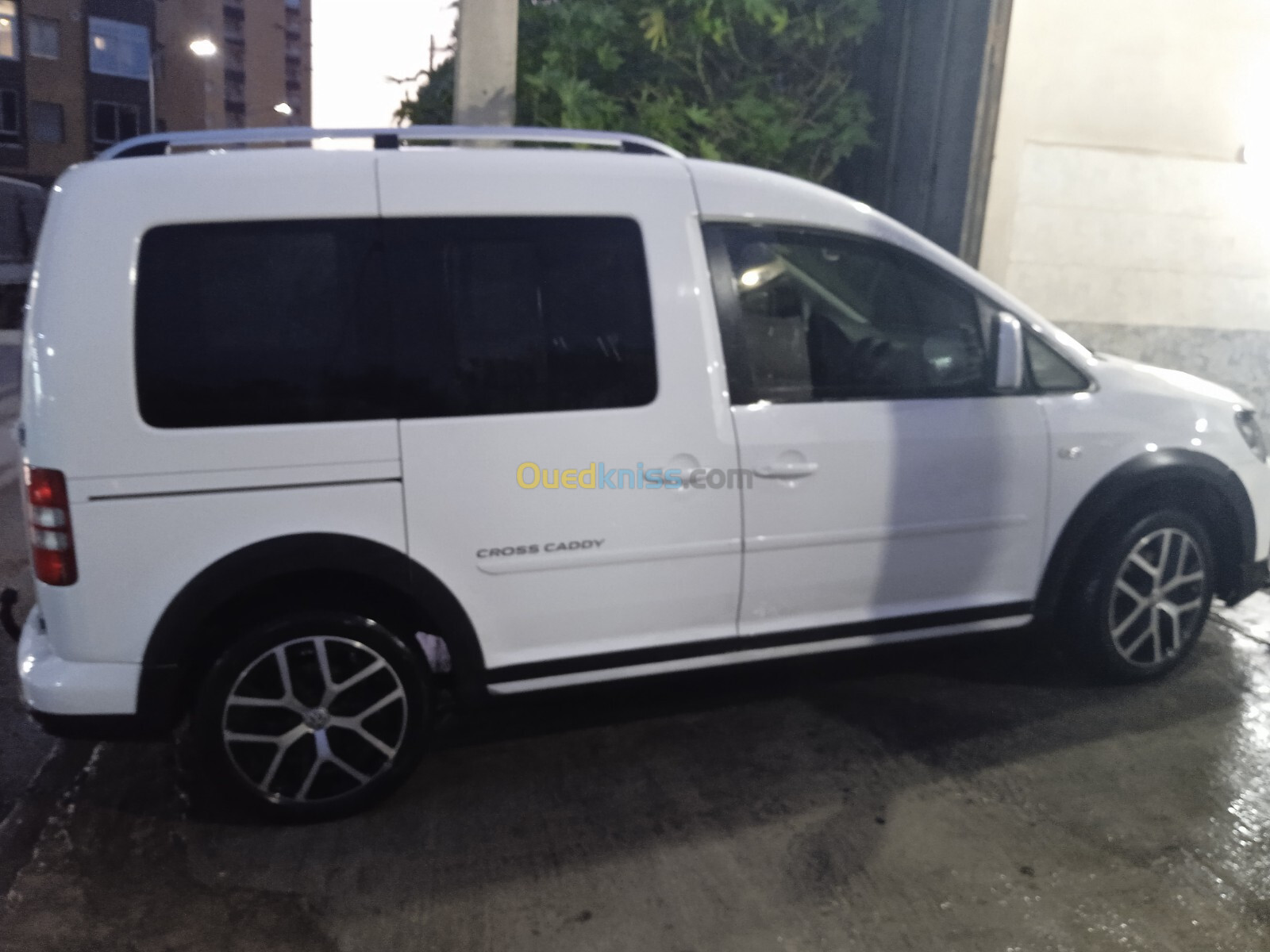 Volkswagen Caddy 2015 Cross