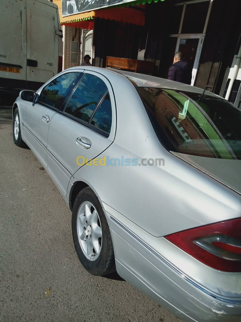 Mercedes Classe C 2002 élégance