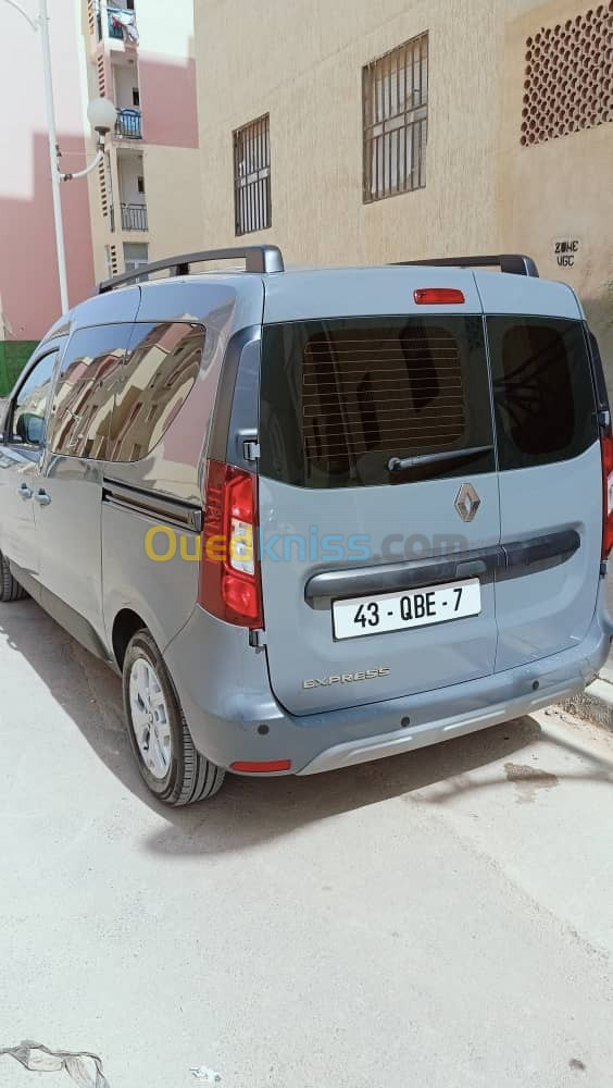 Renault Express 2023 