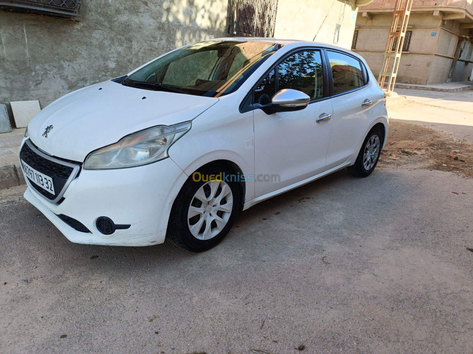 Peugeot 208 2013 