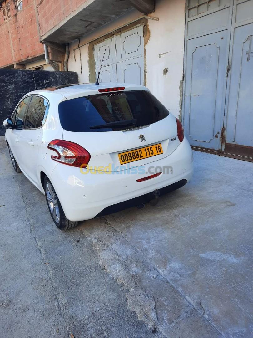 Peugeot 208 2015 Allure