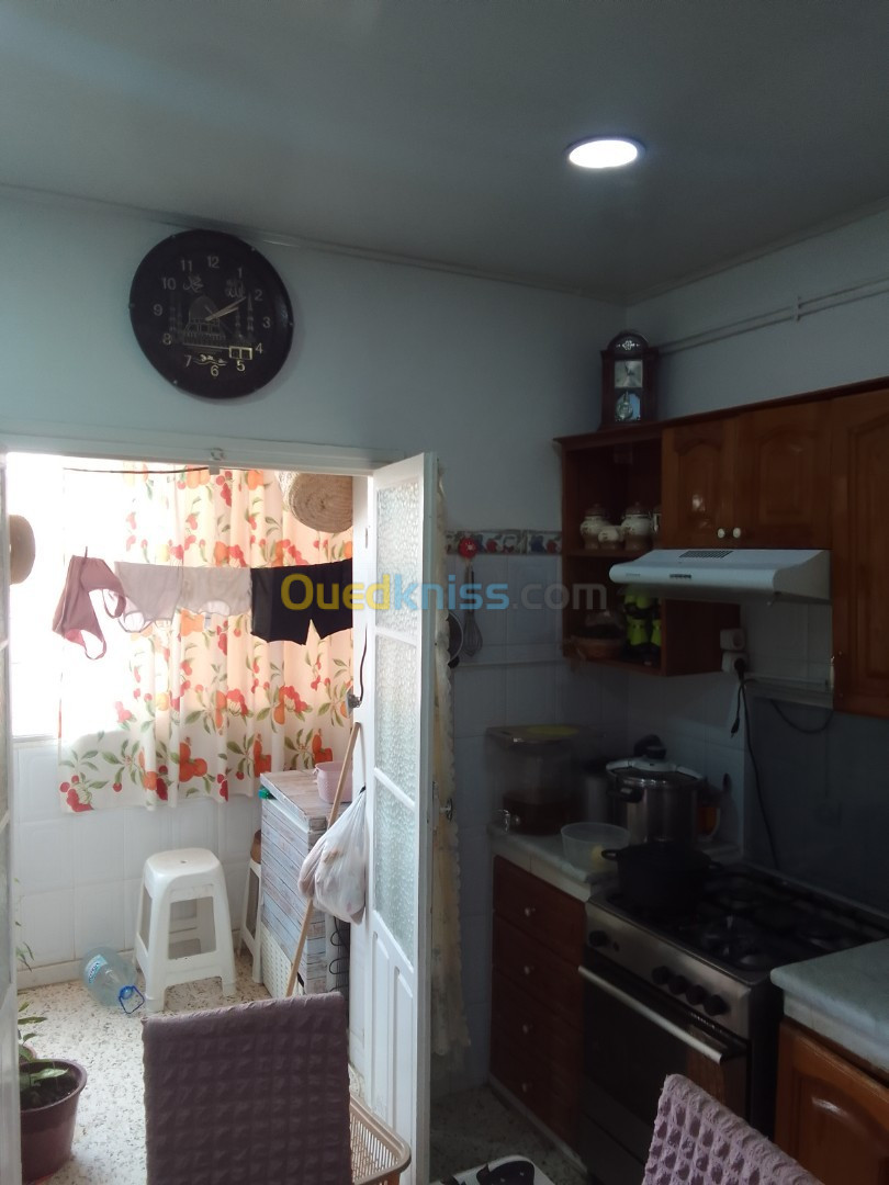 Swapping Apartment F5 Algiers Souidania