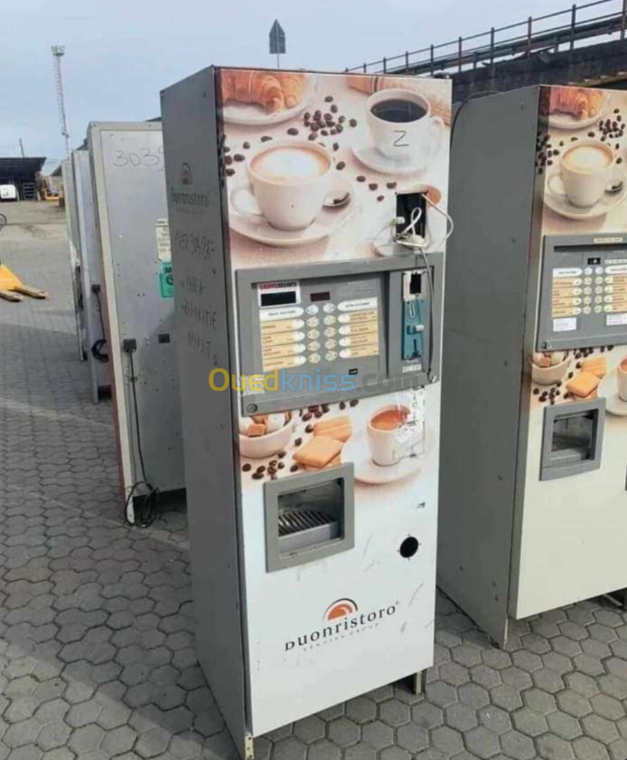 Machine à café distributeur automatique 