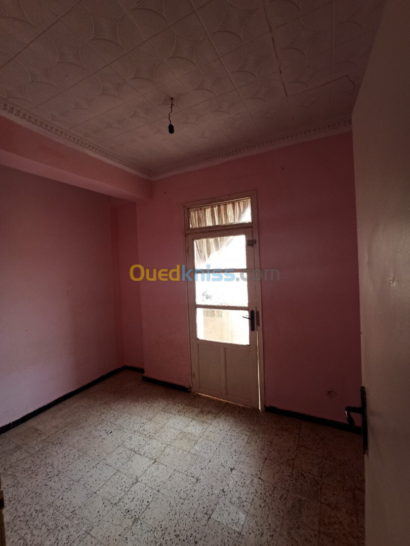 Location Appartement F2 Médéa Medea