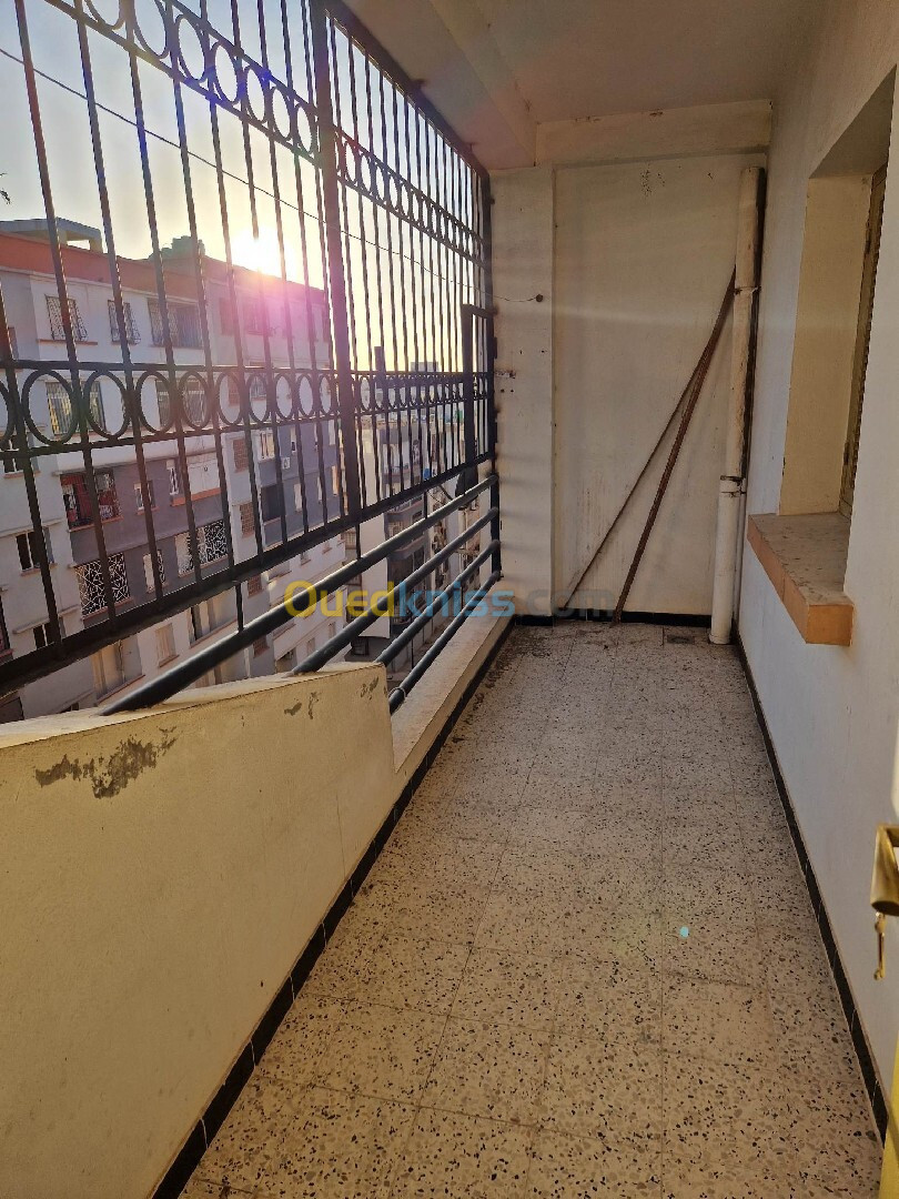 Location Appartement F3 Oran Bir el djir