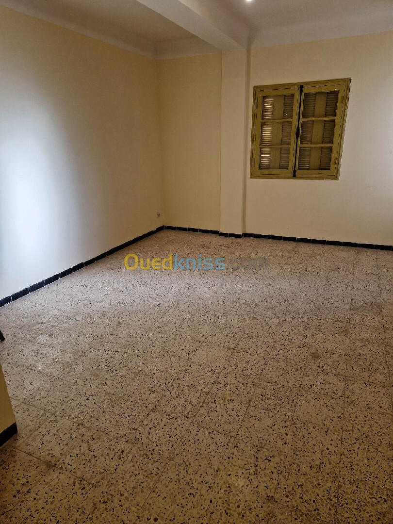 Location Appartement F3 Oran Bir el djir