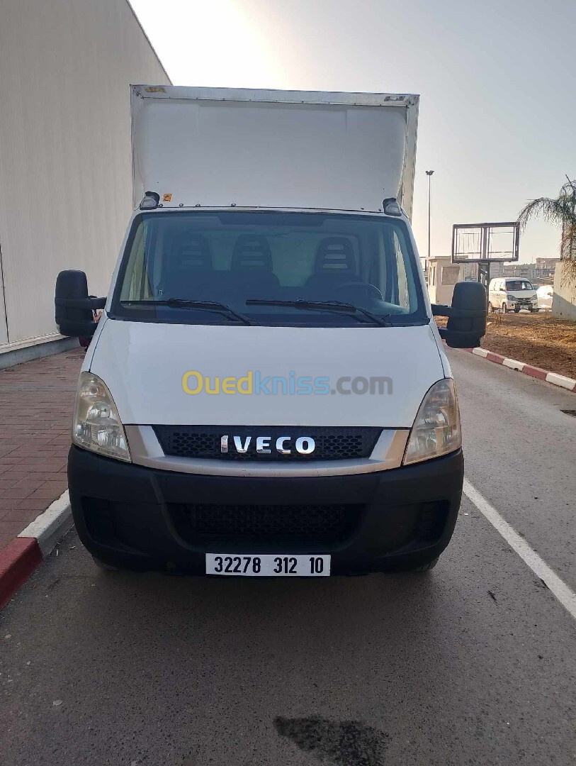 Iveco 35c15 2012