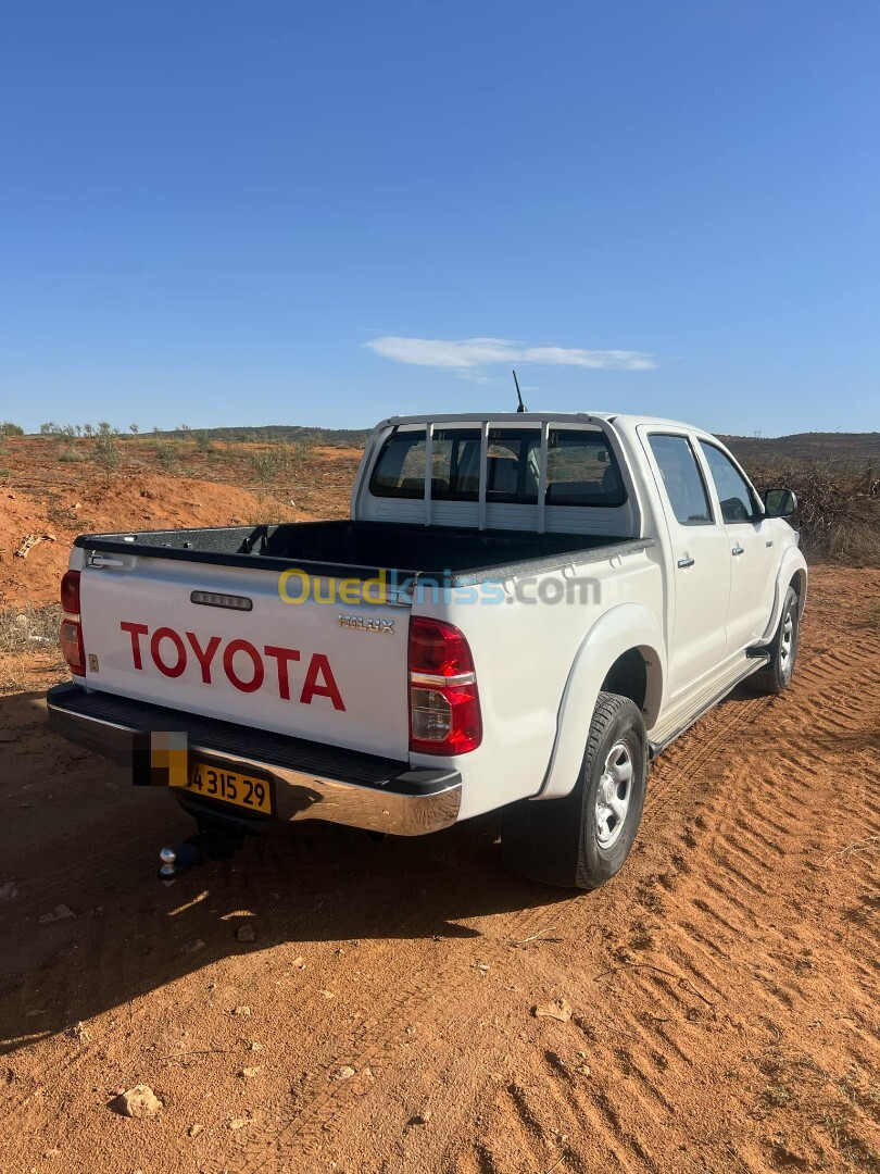 Toyota Hilux 2015 LEGEND DC 4x4