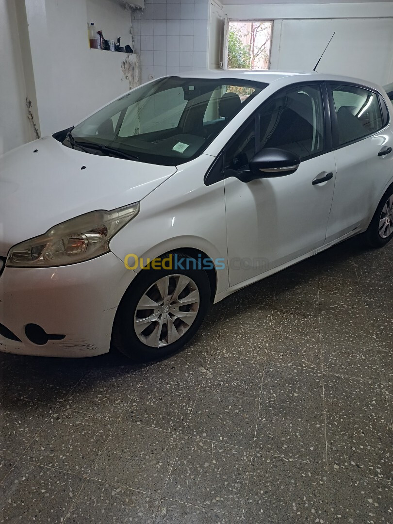 Peugeot 208 2012 Access