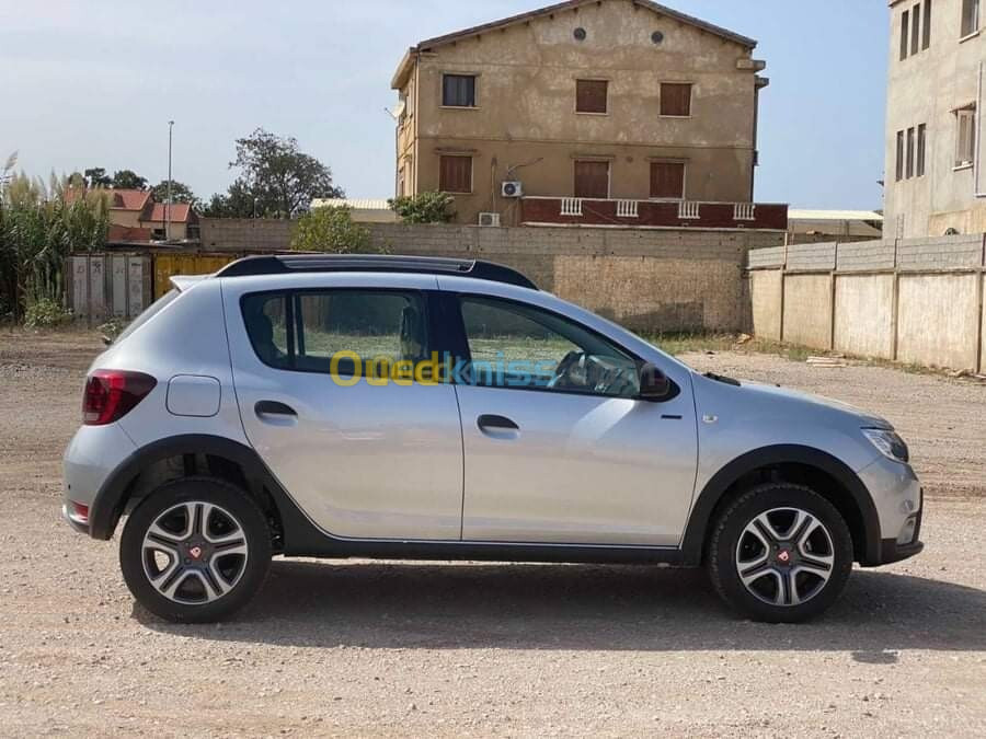 Dacia Sandero 2021 Stepway PRIVILEGE