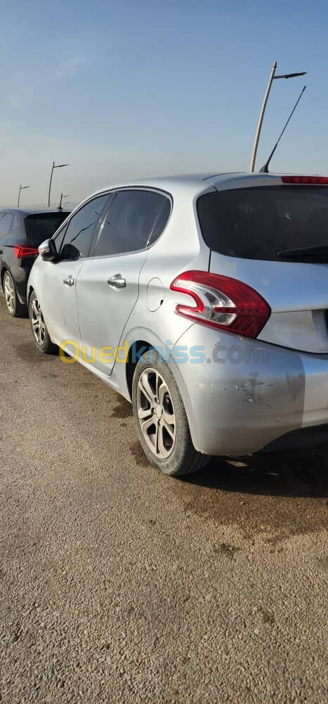 Peugeot 208 2013 Allure