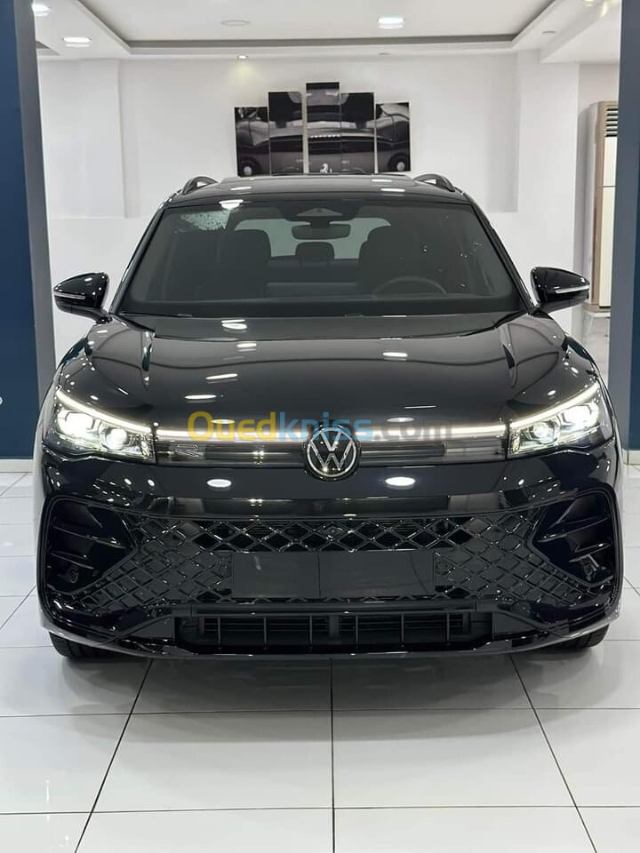 Volkswagen Tiguan full options carte grise déjà prête 2024 Black black + roue de secours 193